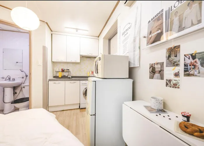 35fully Furnished In The Heart Of Hongdae, 15 Minutes From Itaewon, Solo Travel 公寓 首爾